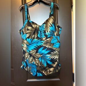 Lands End, 16, Tankini top black, palms